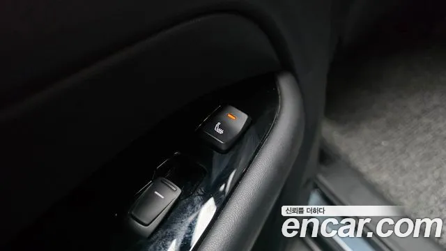 KG_Mobility_Ssangyong Rexton Новый Rexton Sport Дизель 2.2 4WD — Фото автомобиля 30