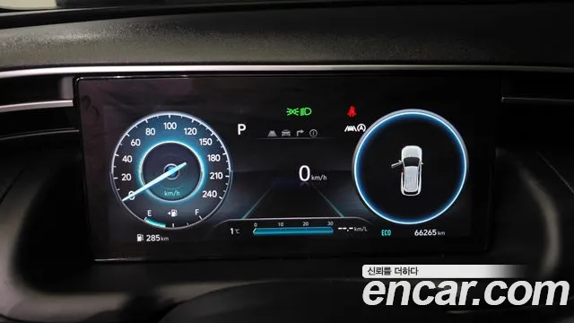 Hyundai Tucson Tucson (NX4) Дизель 2.0 2WD — Фото автомобиля 8