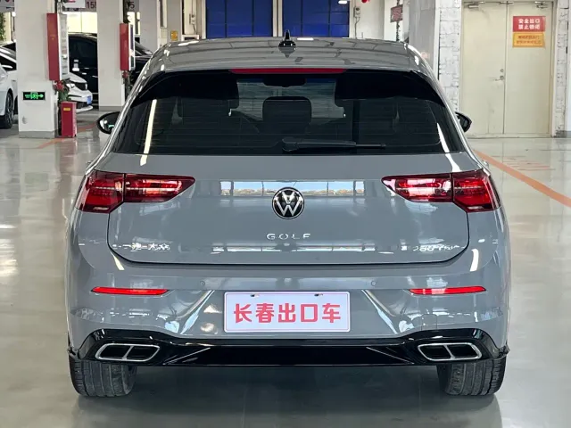Volkswagen Golf — Фото автомобиля 5
