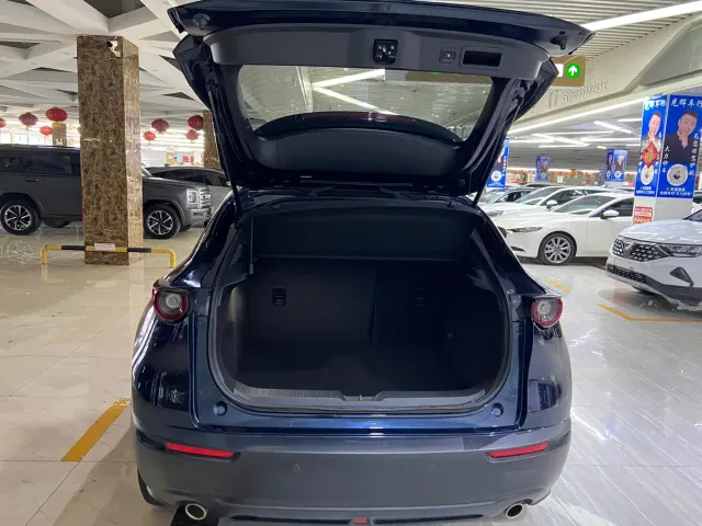 Mazda CX-30 — Фото автомобиля 12