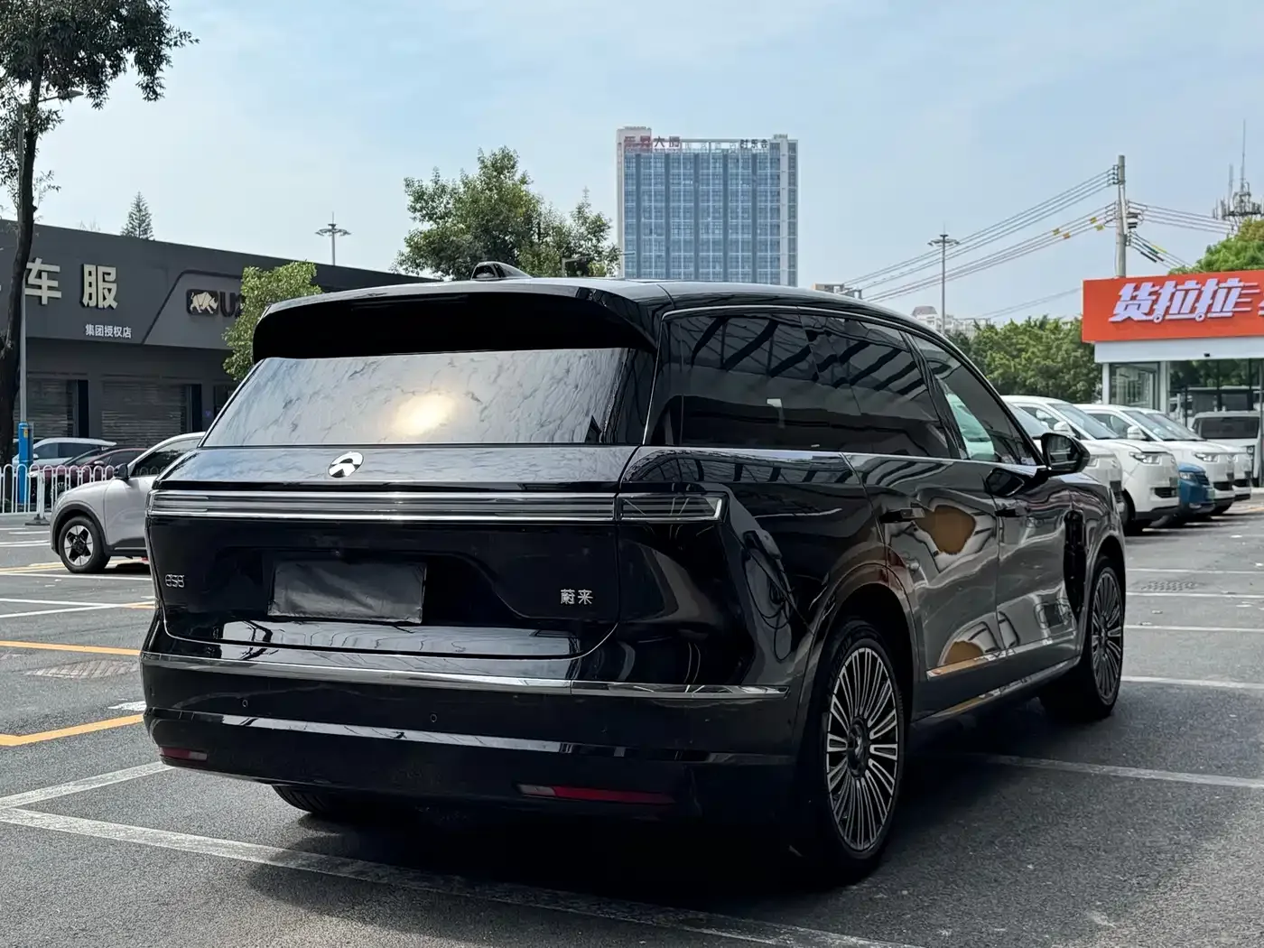 NIO NIO ES8 2025 Model 6-Seat Executive Luxury Edition — Фото автомобиля 5