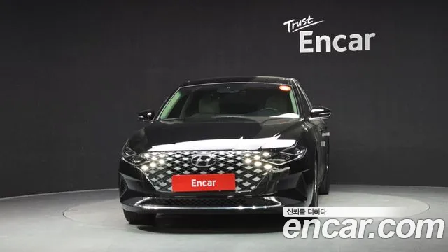 Hyundai Grandeur — Фото автомобиля 2