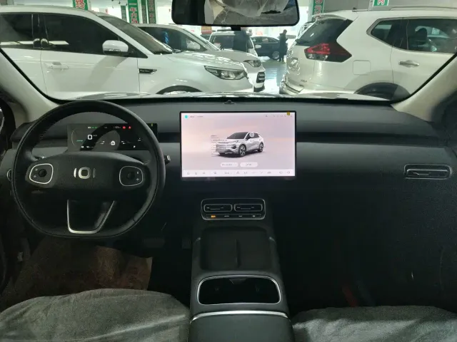 Changan Qiyuan Q05 — Фото автомобиля 4