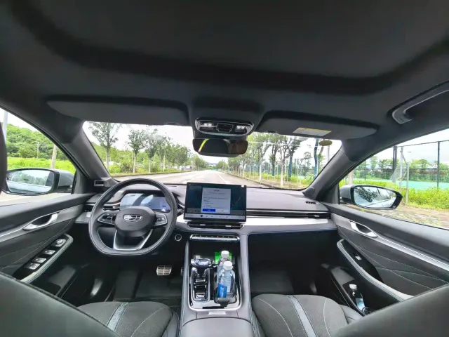 Geely Xingrui — Фото автомобиля 8