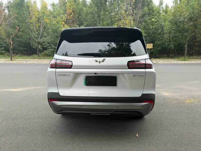 Wuling Starlight 560 — Фото автомобиля 9