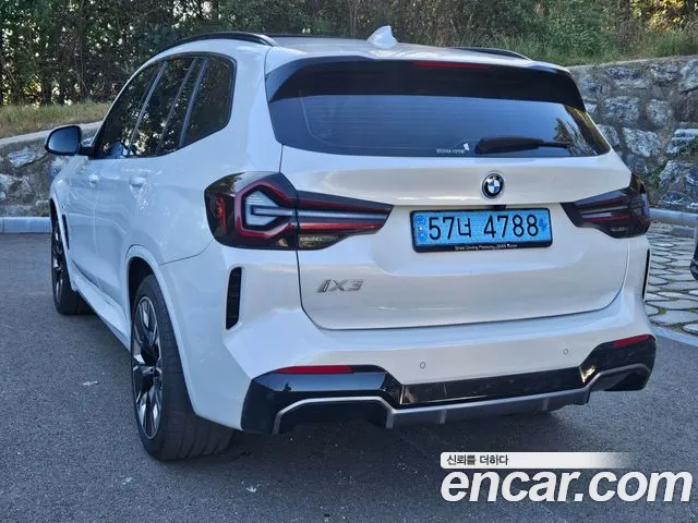 BMW iX3 G08 (2020–2024) — Фото автомобиля 6