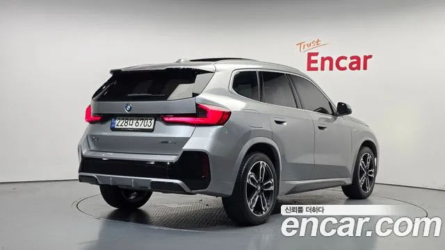 BMW X1 U11 — Фото автомобиля 2
