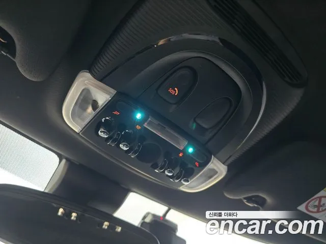 Mini Cooper — Фото автомобиля 16
