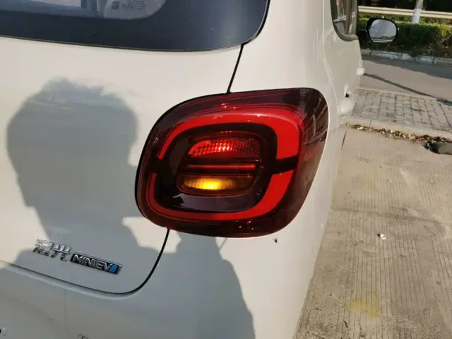 Wuling Hongguang Mini EV — Фото автомобиля 7