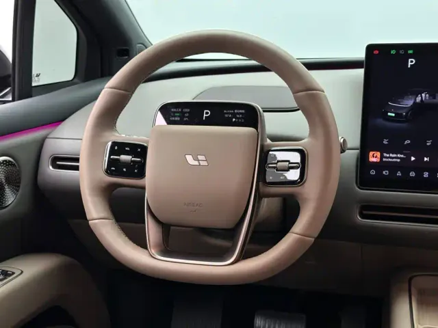 Li Auto i6 — Фото автомобиля 12