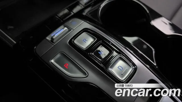 Hyundai Tucson Tucson (NX4) Дизель 2.0 2WD — Фото автомобиля 9