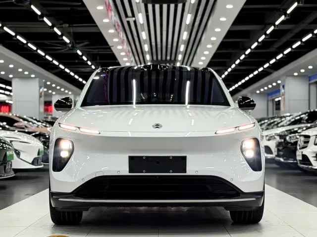 Nio EC6 — Фото автомобиля 2