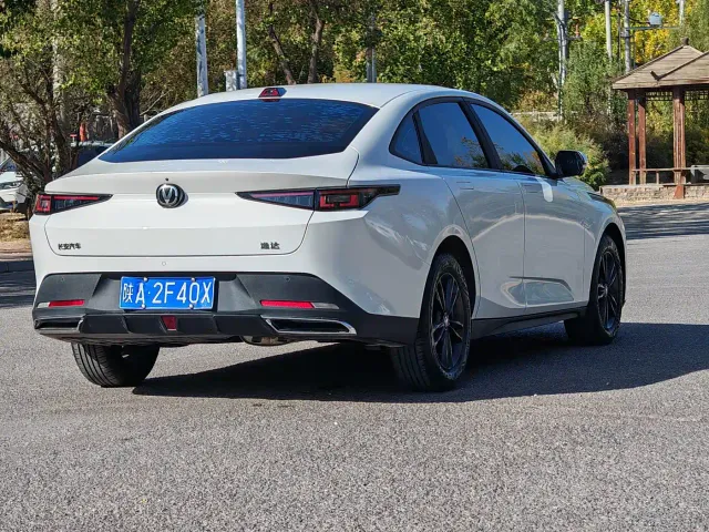 Changan Lamore — Фото автомобиля 10