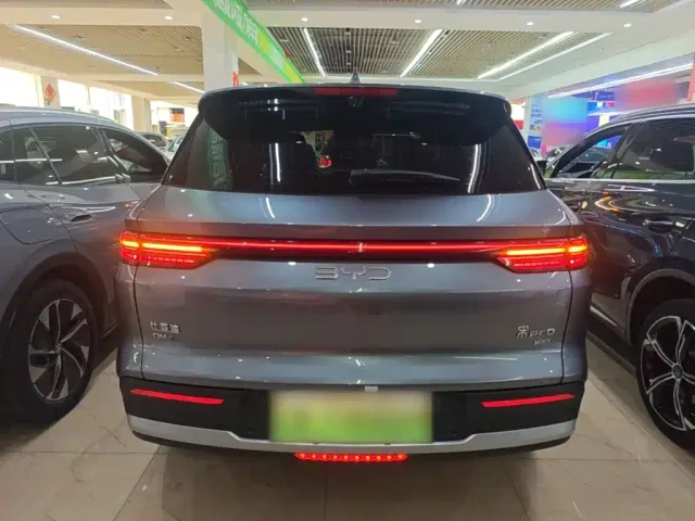BYD Song Pro — Фото автомобиля 5