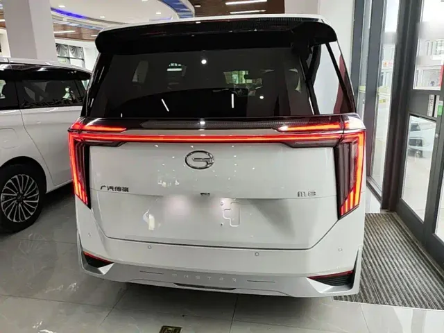 GAC Trumpchi M8 — Фото автомобиля 5