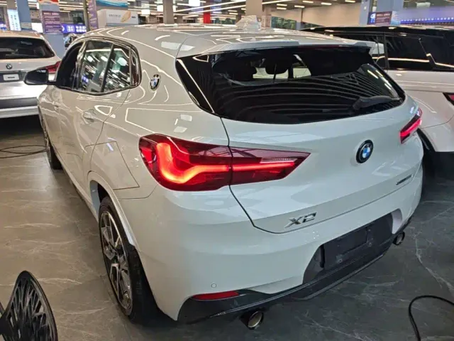 BMW X2 — Фото автомобиля 4