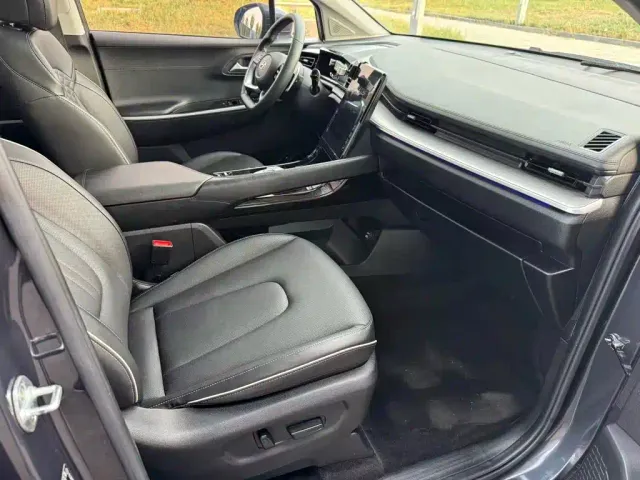 Hyundai Custo — Фото автомобиля 7