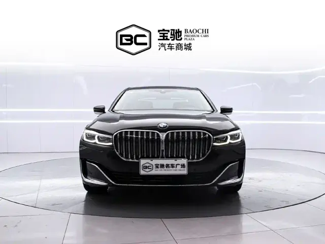 BMW 7 Series — Фото автомобиля 2