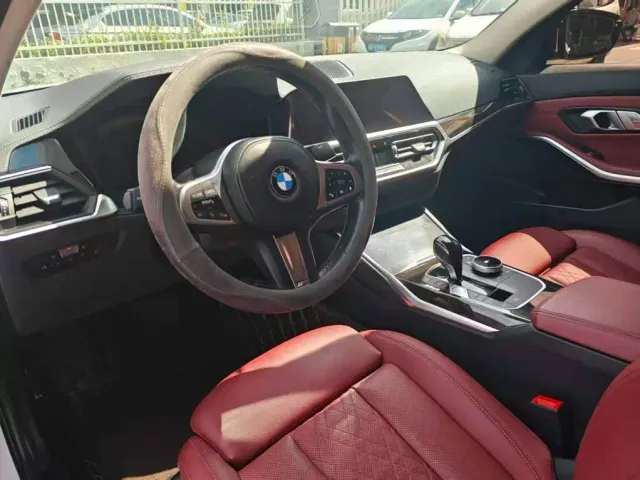 BMW 3 Series — Фото автомобиля 12