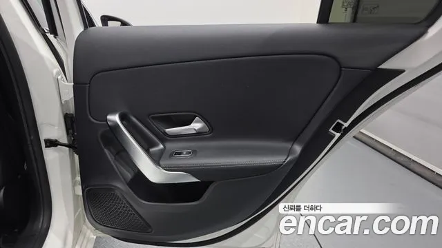 Mercedes-Benz A-Class — Фото автомобиля 30