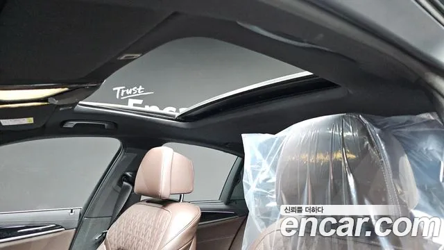 BMW 5-Series — Фото автомобиля 29