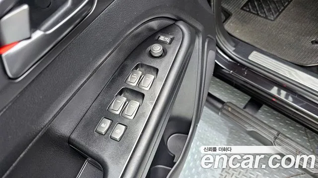 KG_Mobility_Ssangyong Rexton Новый Rexton Sport Khan Дизель 2.2 4WD — Фото автомобиля 17