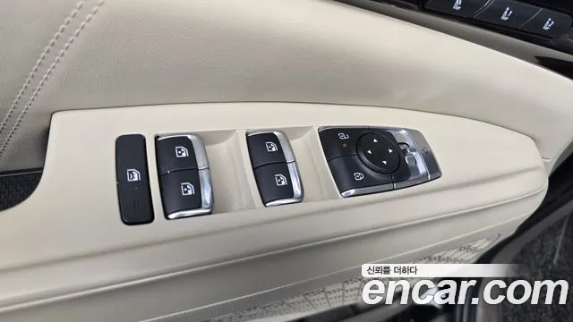 Kia Carnival Generation 4 — Фото автомобиля 28