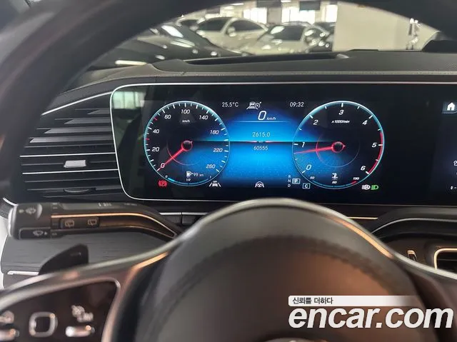 Mercedes-Benz GLS-Class — Фото автомобиля 8