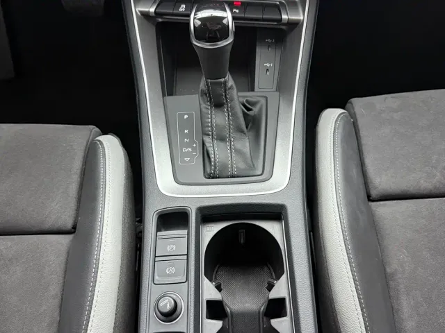 Audi Q3 — Фото автомобиля 11