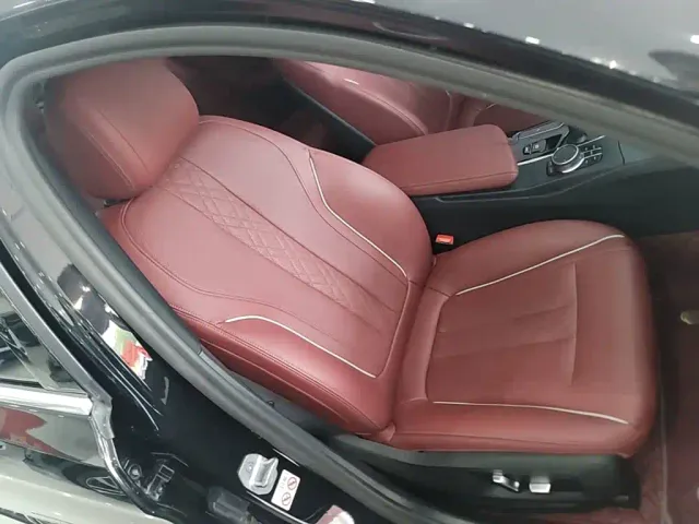 BMW 5 Series — Фото автомобиля 24