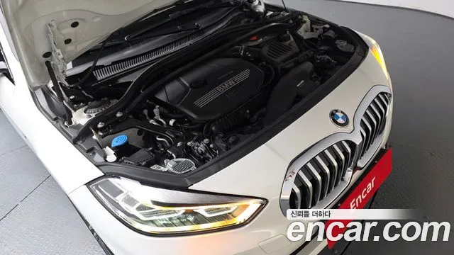 BMW 1 Series F40 — Фото автомобиля 5