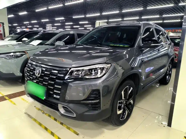 Фотография автомобиля — Changan CS75