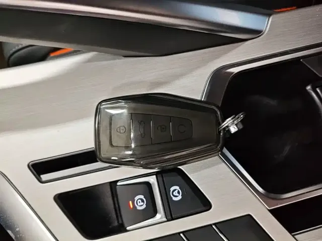 Geely Binyue — Фото автомобиля 8