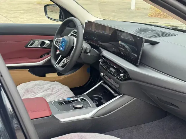 BMW i3 — Фото автомобиля 9