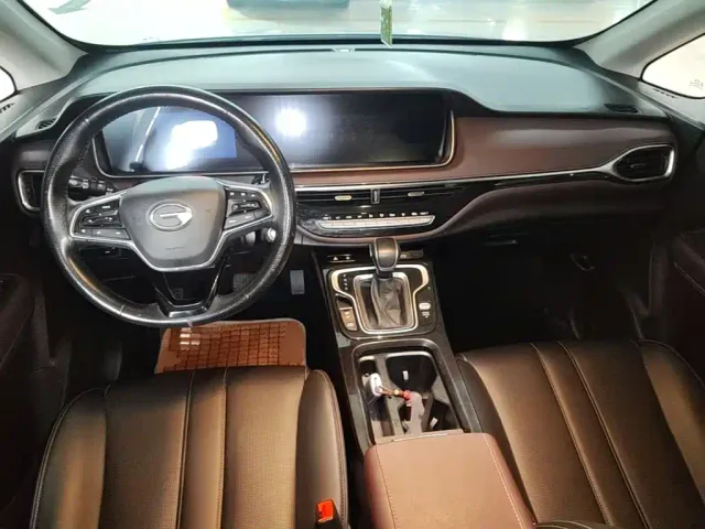 GAC Trumpchi M6 — Фото автомобиля 9