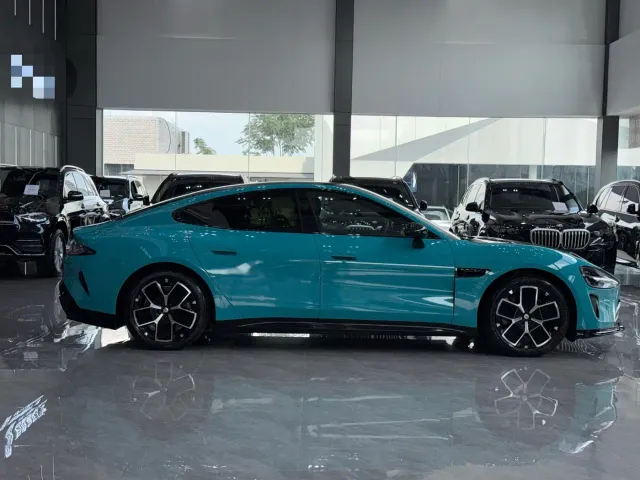 Xiaomi SU7 — Фото автомобиля 3