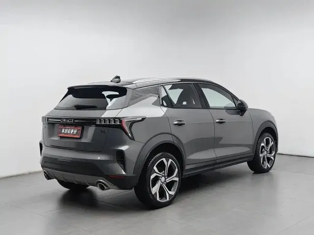 Lynk & Co Lynk & Co 06 2023 Remix 1.5T Power Halo — Фото автомобиля 2