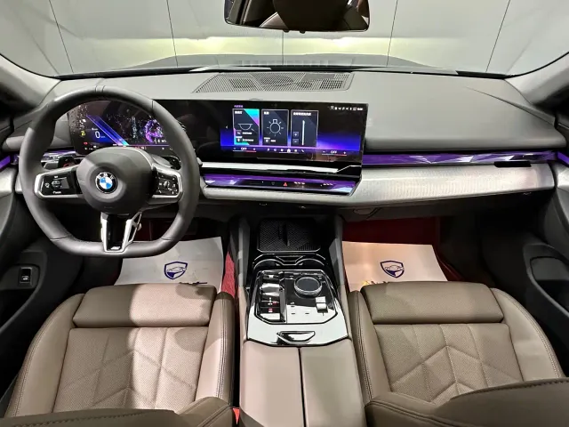 BMW 5 Series — Фото автомобиля 25