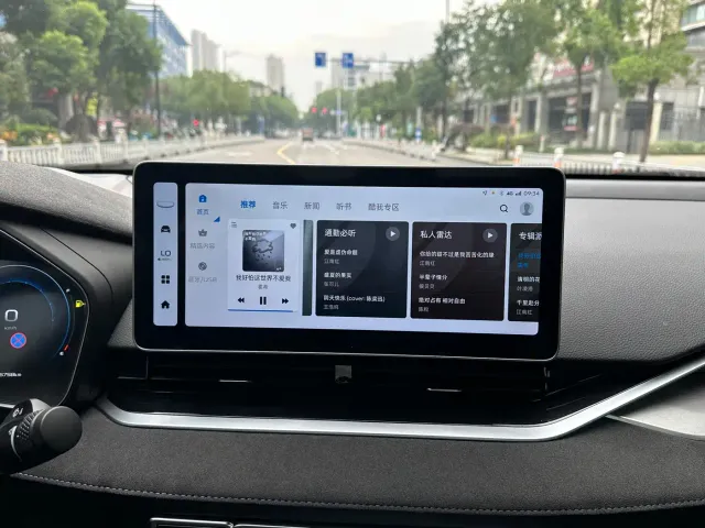 Geely Xingrui — Фото автомобиля 16