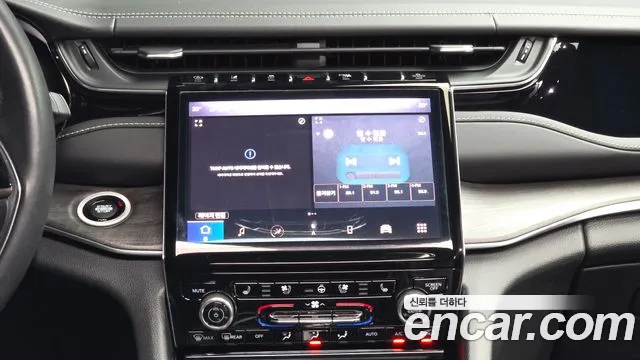 Jeep Cherokee WL — Фото автомобиля 20