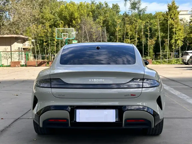 Xiaomi SU7 — Фото автомобиля 16