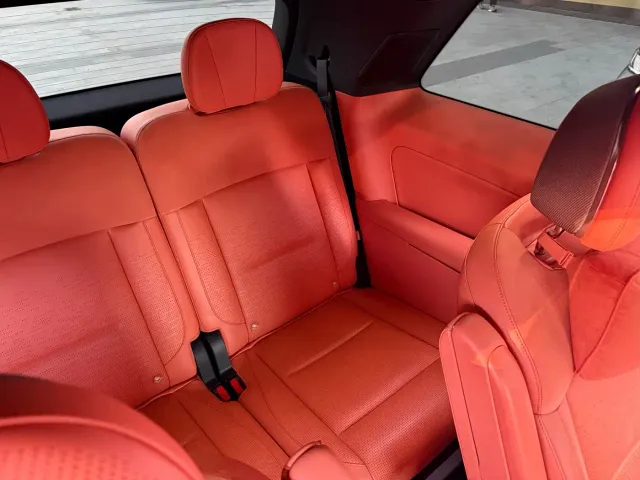 Lynk & Co 900 — Фото автомобиля 11
