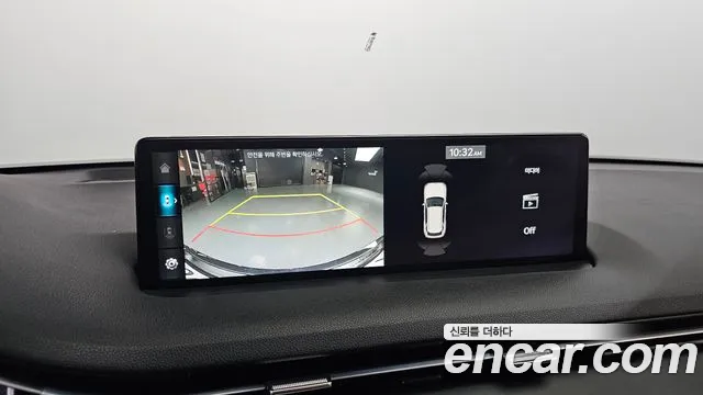 Genesis GV70 — Фото автомобиля 16