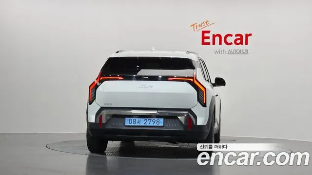 Kia EV3 — Фото автомобиля 4