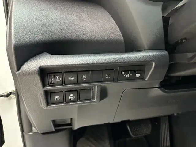 Toyota Granvia — Фото автомобиля 12
