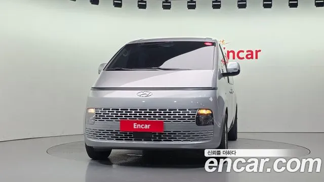 Hyundai Staria Staria Tourer 11 мест — Фото автомобиля 3