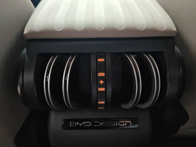 BYD Yuan PLUS — Фото автомобиля 12
