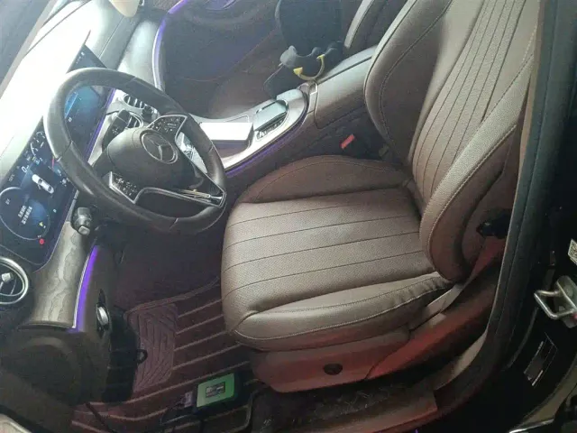 Mercedes-Benz E-Class — Фото автомобиля 10