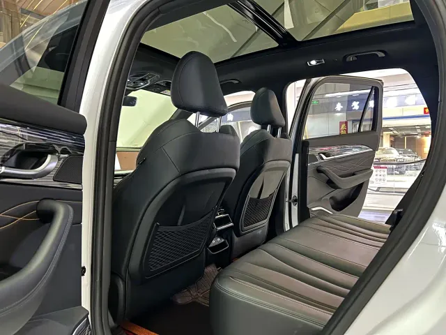 Geely Xingyue L — Фото автомобиля 5