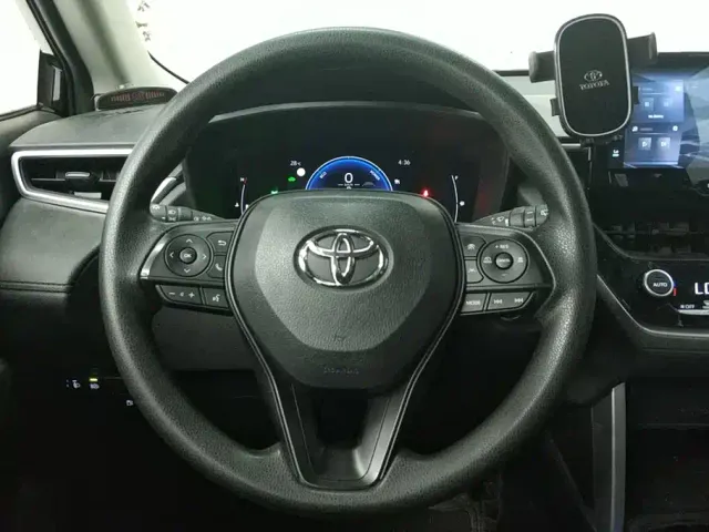Toyota Corolla Cross — Фото автомобиля 15